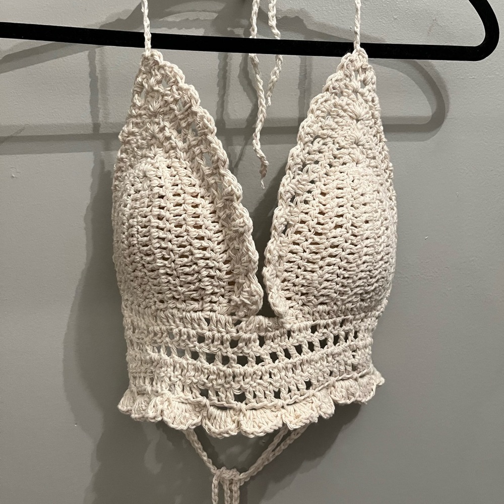 Handmade cream crochet swimming top or crop top - Picture 4 of 6